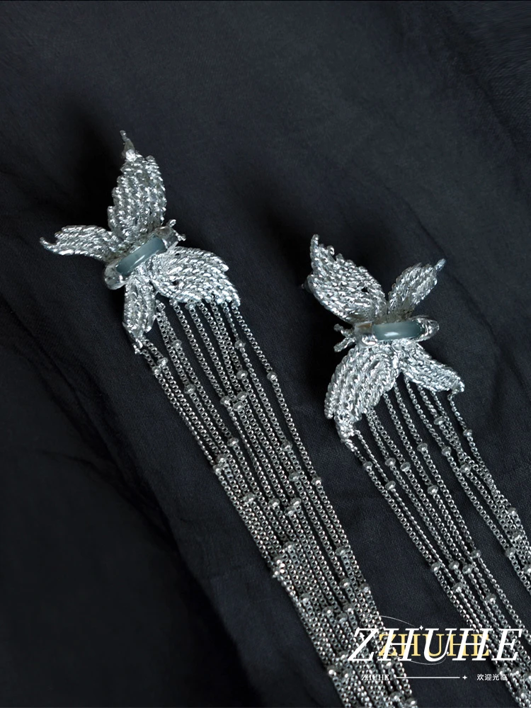 

A Classic Copper Alloy Jewelry Gift For Women With A Butterfly Set Ear Stud Design Sense For Celebration Banquets
