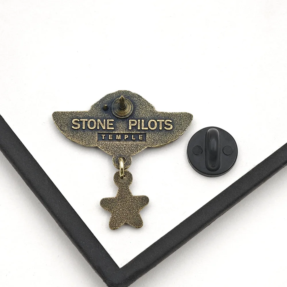 Stone-Temple Pilots Band Enamel Pin STP-Winged Brooches Dangle Star Metal Badge Grunge Rock Music Fans Collection Jewelry Gift