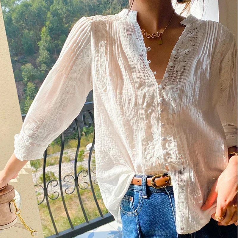

GypsyLady Elegant Chic Blouse Shirt White Lace Patchwork Spring Women Blouse Long Sleeve Hollow Out Boho Sexy Ladies Top Shirt