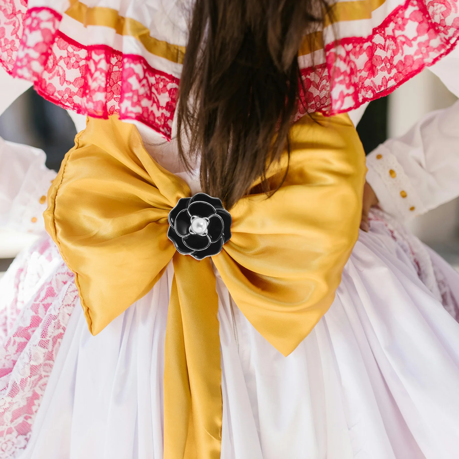 أنيقة وهمية اللؤلؤ وشاح حلقة كليب للنساء زهرة تصميم شال مشبك سبيكة وشاح السحابة أزياء الملابس التبعي