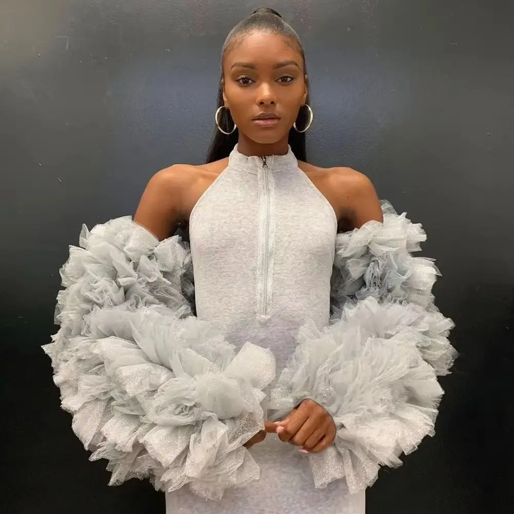 Ruffles Bridal Wedding Gloves - usage example