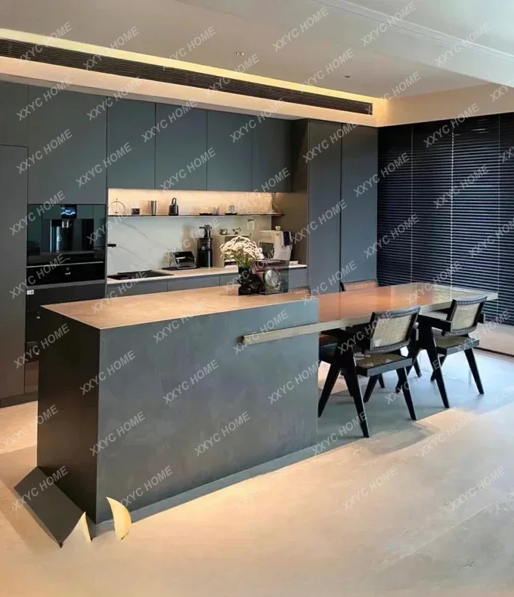 

Итальянский минималистичный обеденный стол-остров из цельного дерева, встроенная телескопическая бытовая маленькая квартира, открытая кухня