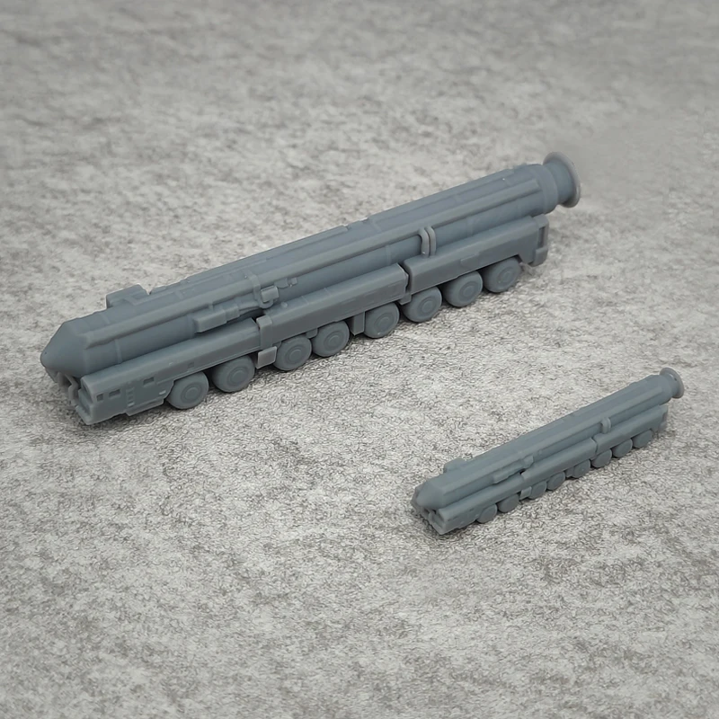 

5PCS 1/350 1/700 Scale Russian Poplar Topol Inter-Continental Ballistic Missile Model Classics Gift Display Length 7.15/3.57cm