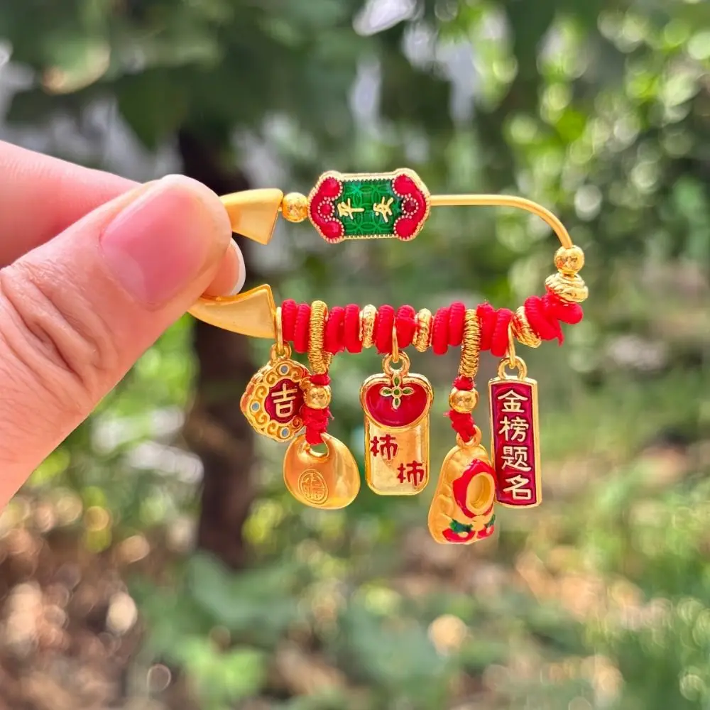Lucky Horse Year Zodiac Horse Brooch Pendant Gold Color Pony Lucky Pins Best Wishes Safety Sand-plated Ornaments Newborn Baby