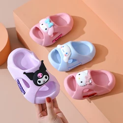 Pantofole per bambini originali Sanrio, pantofole leggere con suola morbida antiscivolo per interni dei cartoni animati per ragazze