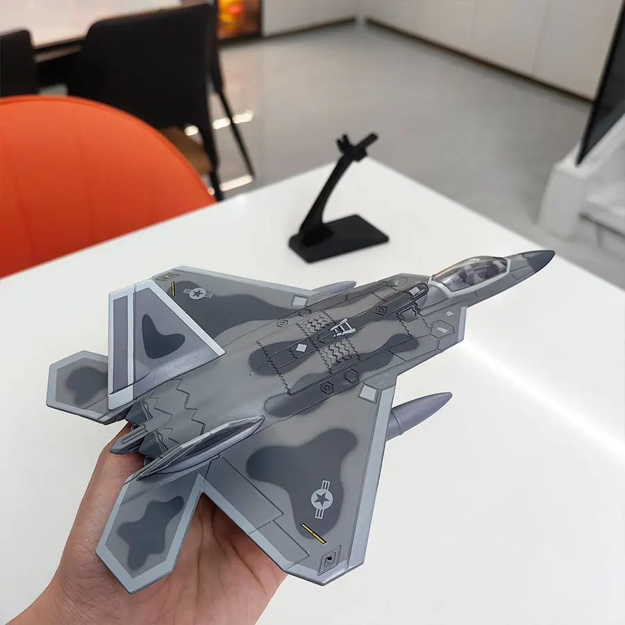 โจมตีนักสู้-โลหะสีเทาหล่อเครื่องบินทหารของเล่นรุ่นเหมาะสําหรับของขวัญวันวาเลนไทน์,ของขวัญวันเกิด