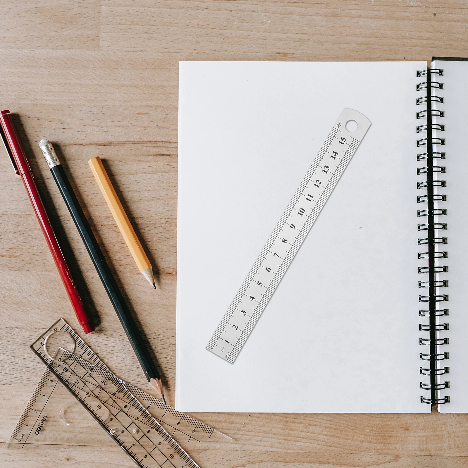 مجموعة مسطرة رسم مكونة من 3 قطع مسطرة مستقيمة معدنية مع مقياس مزدوج الجانب أداة قياس فولاذية عالية الوضوح للرسم الفني