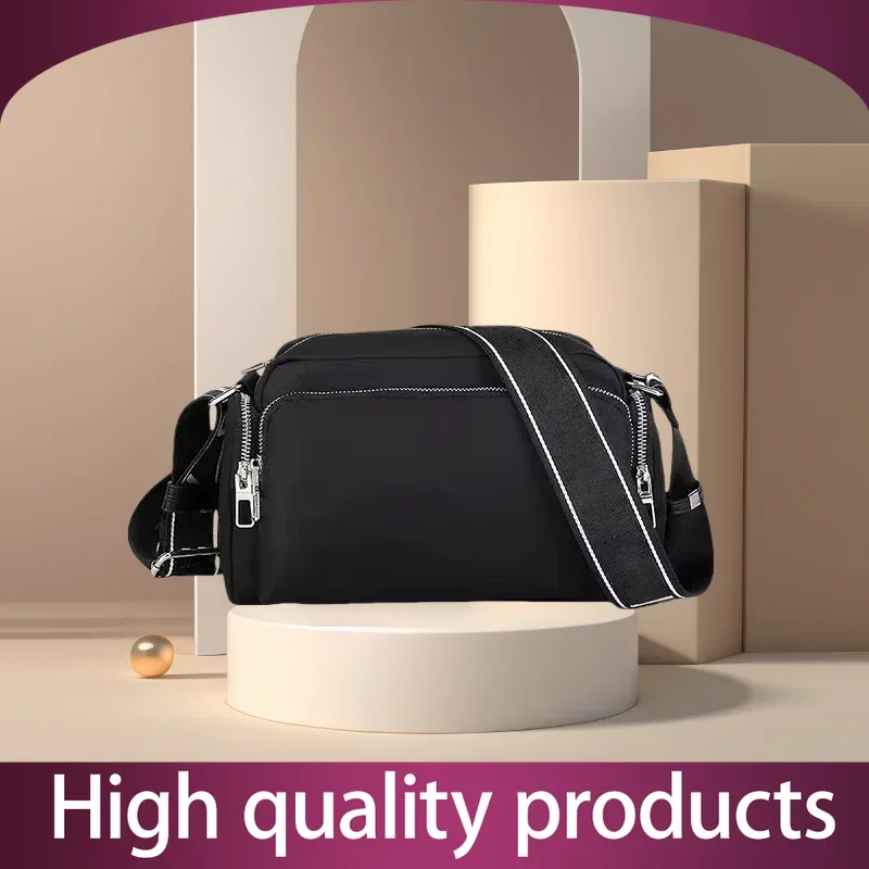 

The most popular classic style handbag with logo, stylish and beautiful, suitable for daily use