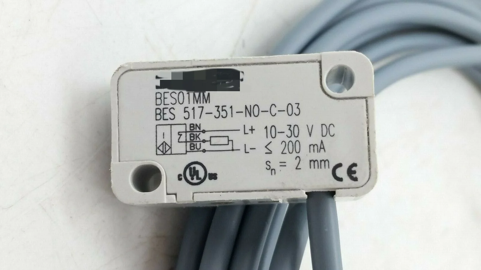 Proximity sensor BES 517-351-NO-C new and original wiith no box