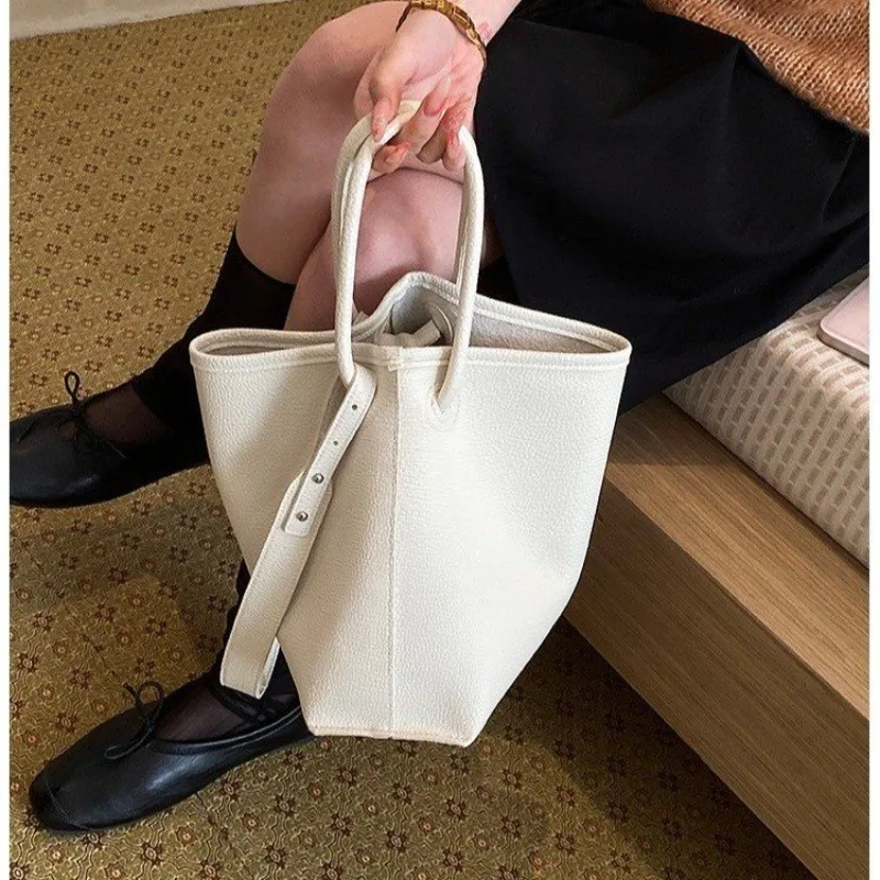 

High End Leather Women Fashion Handbag Luxury Classic Elegant Vintage Casual Crossbody Messenger Tote Bag