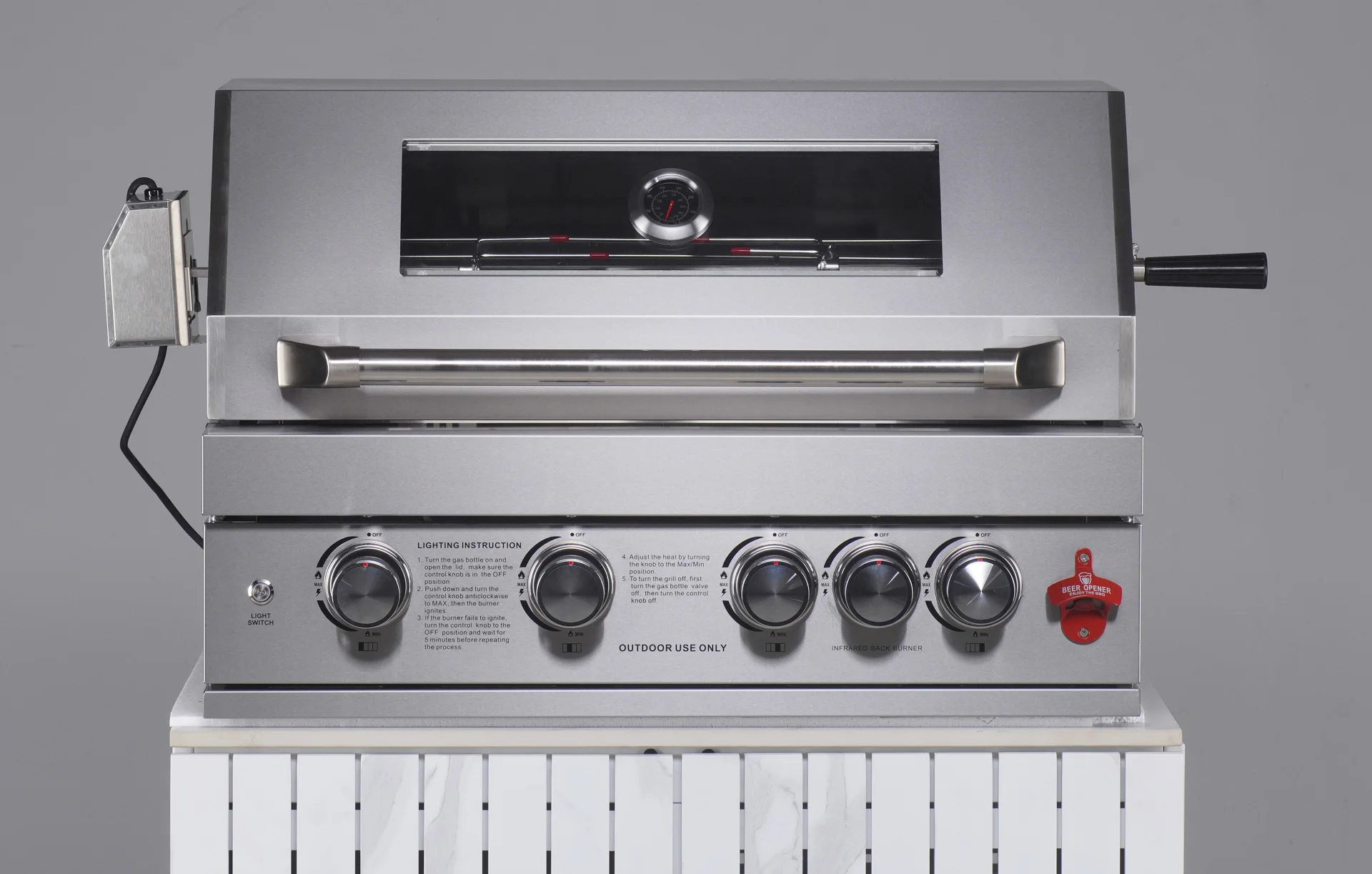 

Modern Premium Stainless Steel Gas Grill with 5 Burners Built-In High Pressure Protection