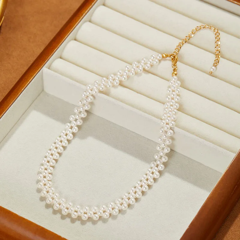 New elegant French celebrity style imitation pearl multi-layer short necklace niche design fashionable neck chain femininity