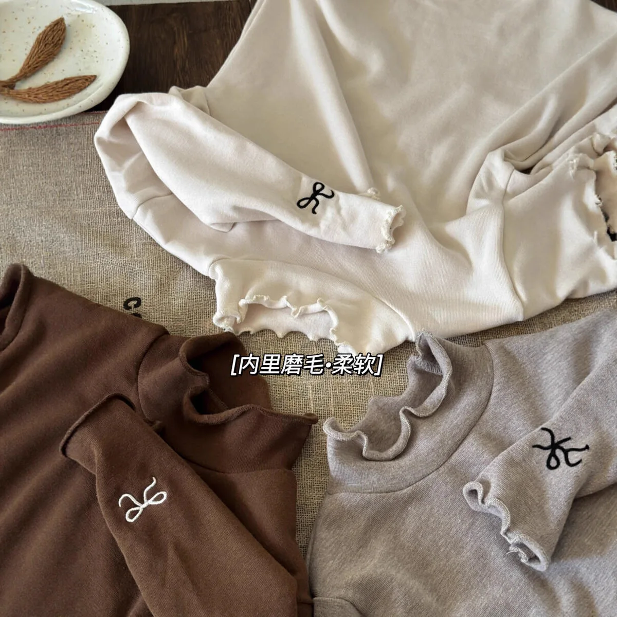 

Korean girl's black fungus edge base shirt embroidered bow solid color lace top for baby girls kids clothes