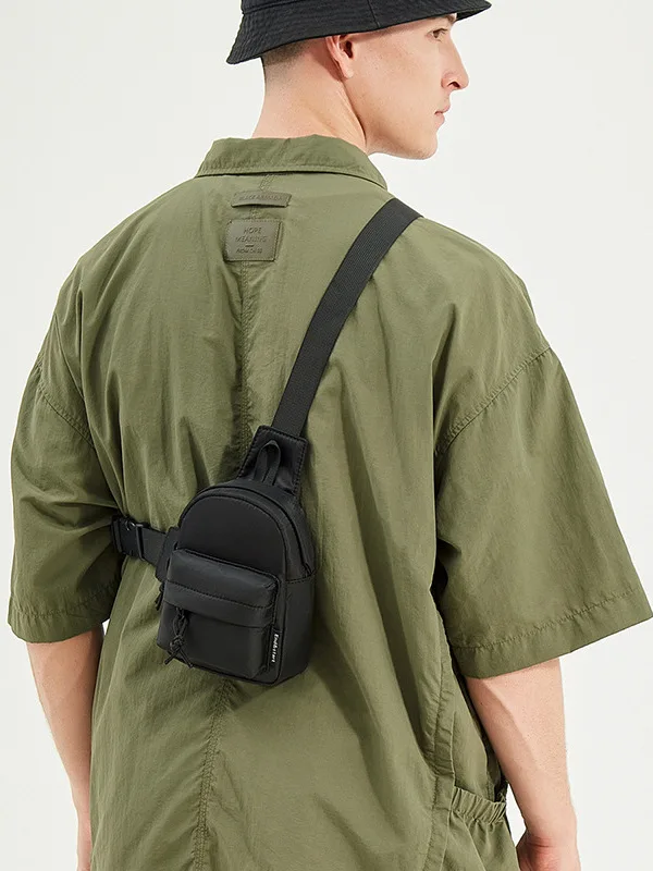 メンズファッショナブルなクロスボディバッグ小さなバックパック乗馬通勤シングルショルダーチェストバッグレジャースタイルソフトナイロン素材