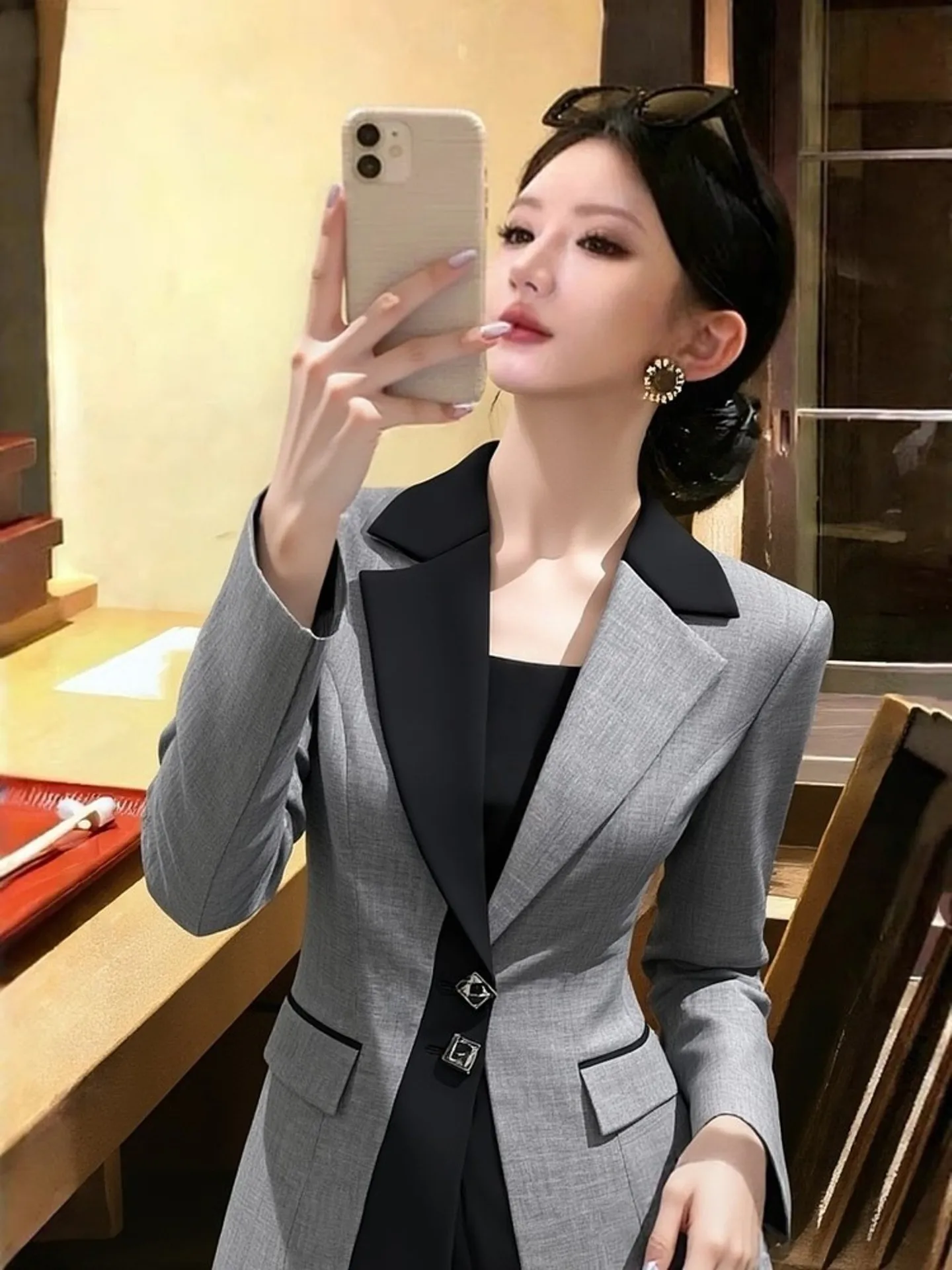 

Женский деловой костюм-пэчворк с утягивающим эффектом на талии, весна 2026, новинка, стильный, высококачественный