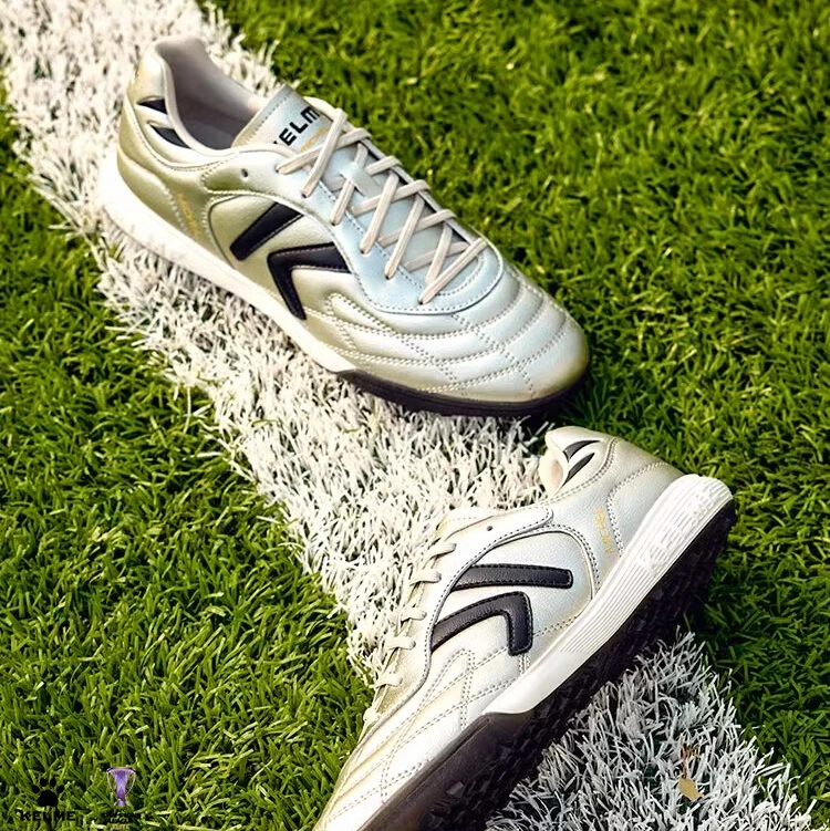 Mens Football Boots TF/FG Professional Field Football Shoes Anti-slip Outdoor Turf Training Shoes Outdoor Walking Shoes