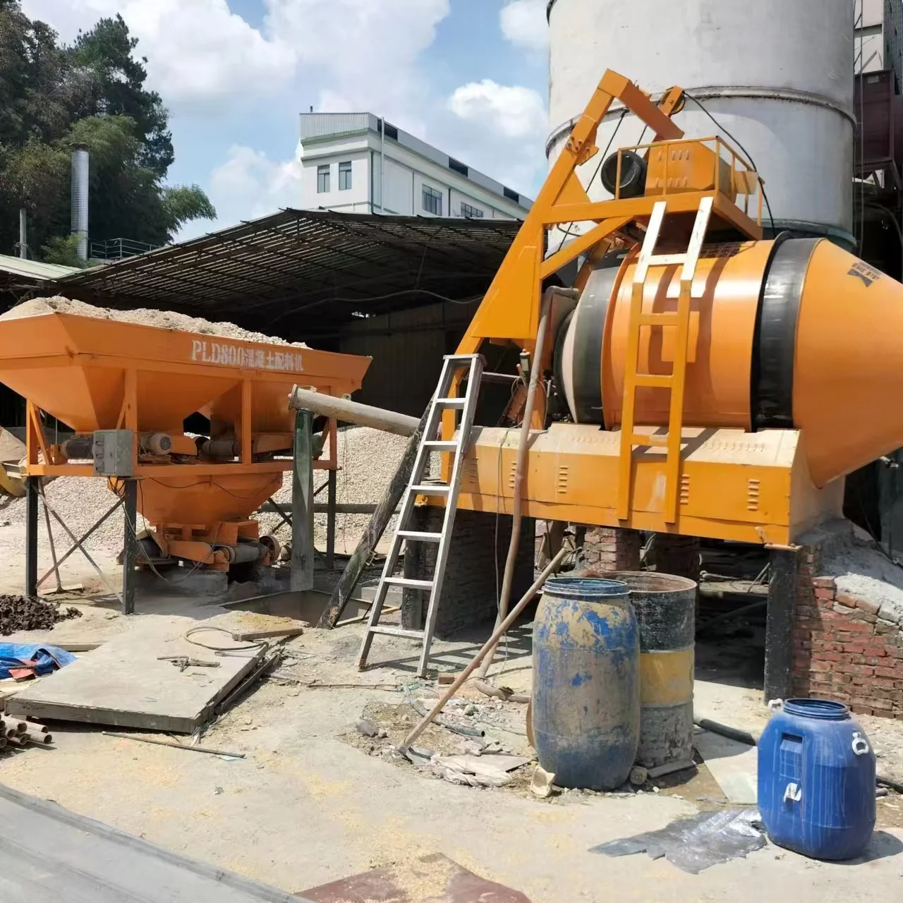 

Compact Mini Concrete Pump for Residential and Commercial Construction Projects with Small Size and High Pumping Efficiency