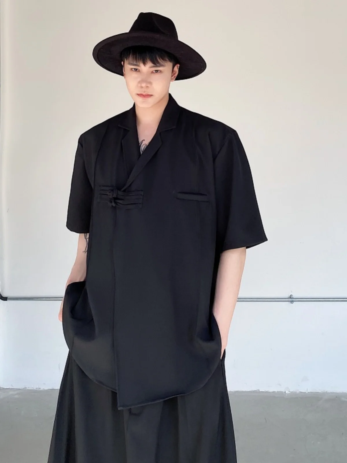 

Новый китайский мужской костюм irt Cuba с воротником на пуговицах ort Sve Summertime Youth Faion Свободный крой Повседневный китайский костюм Тан