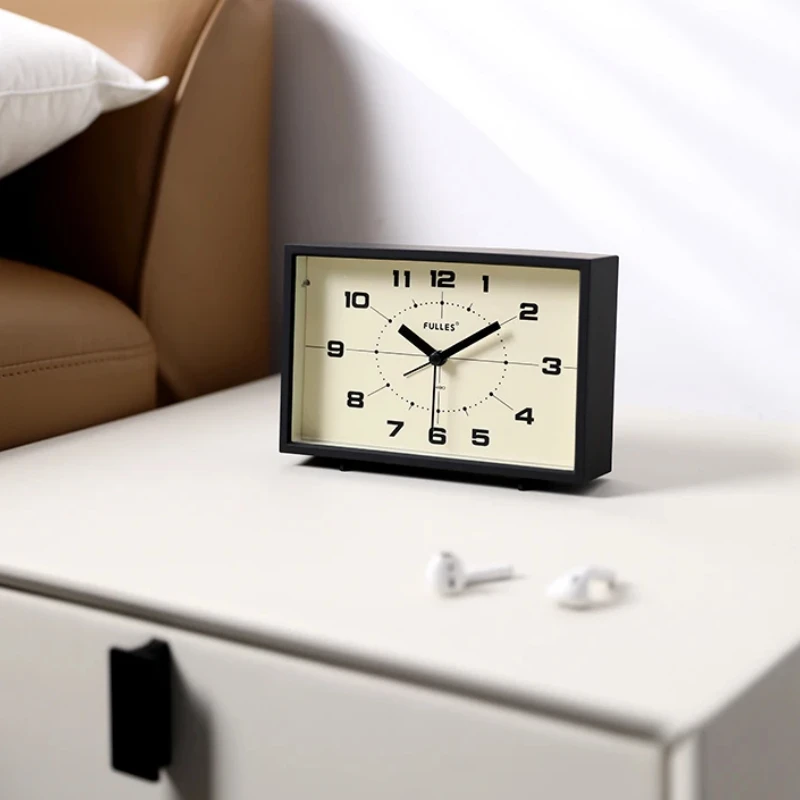 Reloj despertador con lámpara de noche Vintage, reloj cuadrado silencioso ABS para niños y personas mayores, decoración de mesa de dormitorio elegante, reloj de noche Retro clásico