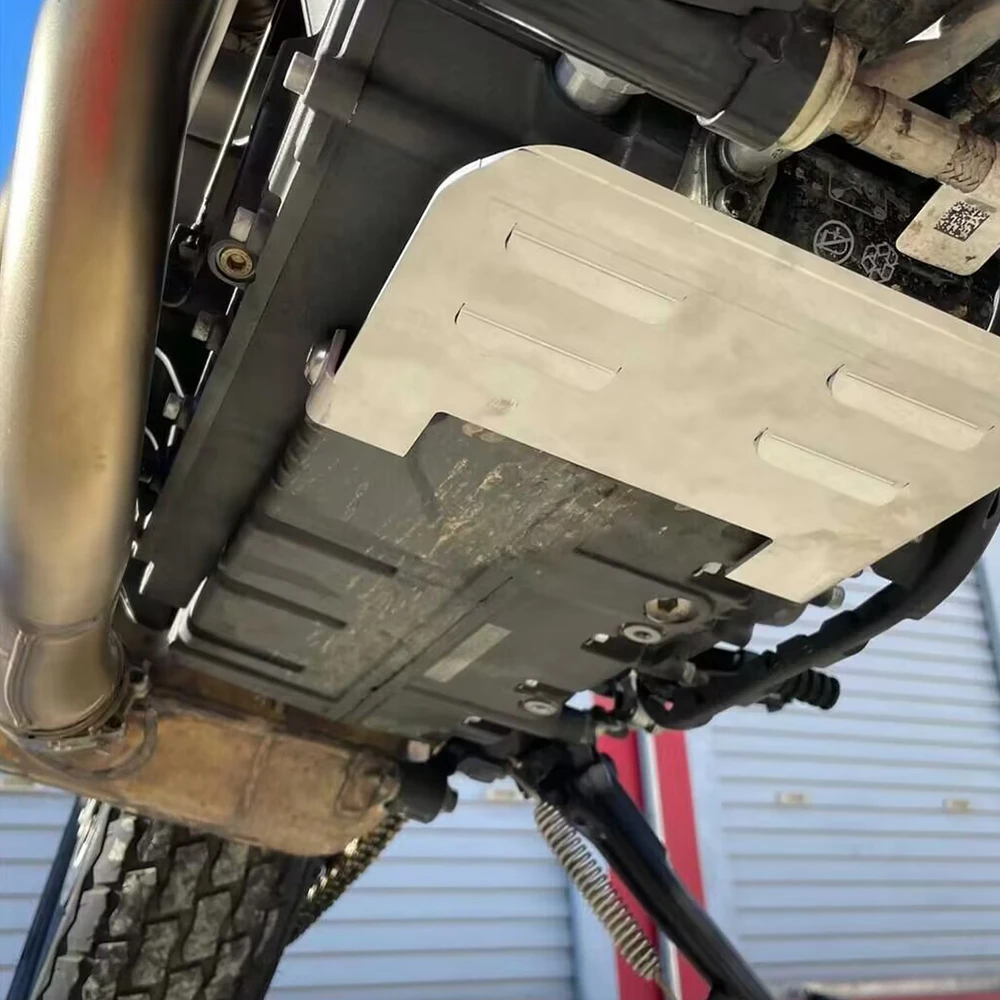 

For Indian Scout ENGINE SKID PLATE COVER Guard Fit For Victory Octane 2017-2024 Engine Skidplate Debris Shield FTR1200 2019-2024