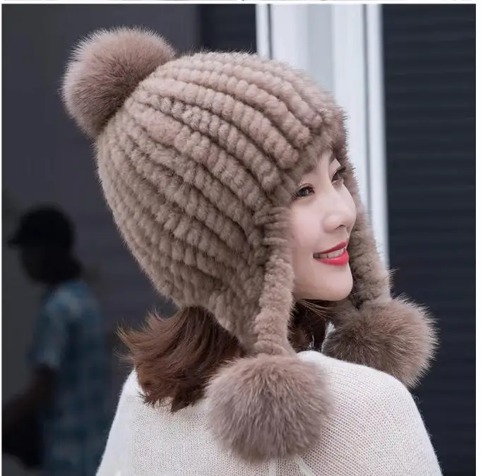 شتاء دافئ محبوك قبعات فرو المنك الحقيقي رقيق في الهواء الطلق المرأة لينة قبعة أنيقة على الموضة مع إيرفلاب ركوب بيني عادية مع الثعلب الحقيقي
