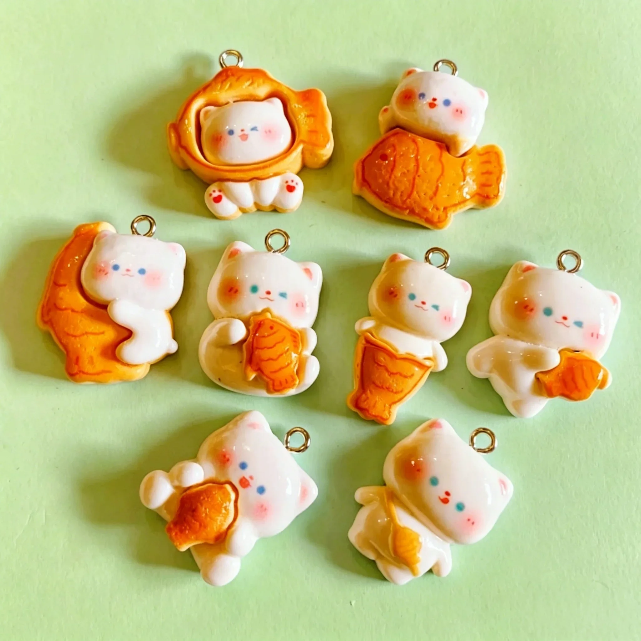 10pcs/lot Cute 3D Taiyaki Cat Resin Charms Cartoon Fish Cat Mini Pendants Handmade Craft Jewelry Supplies