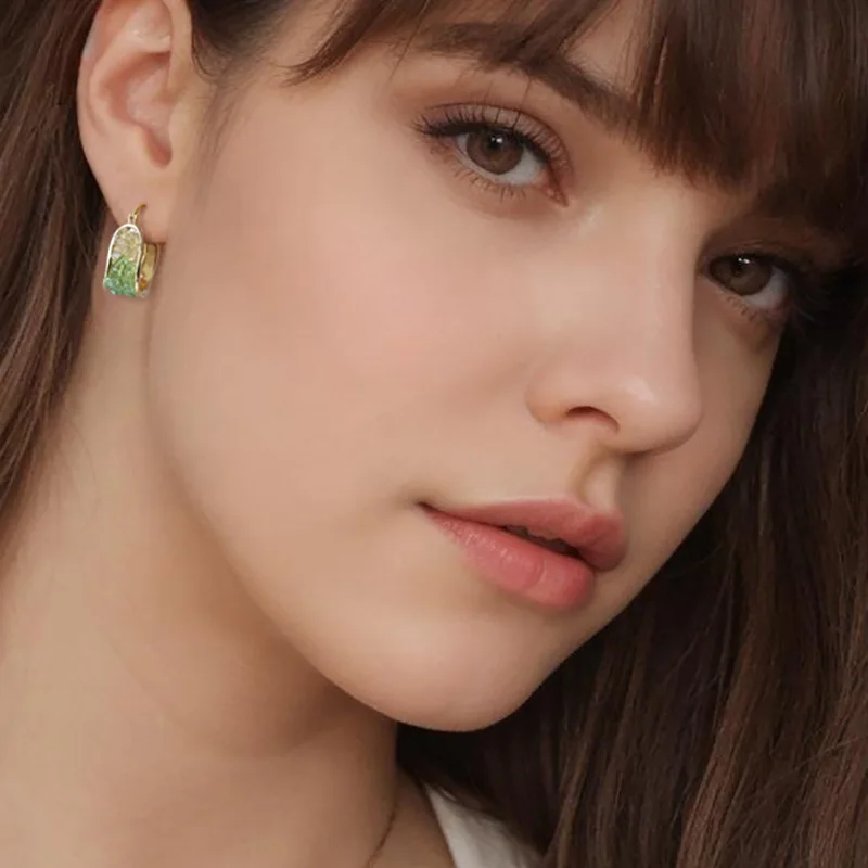 Light luxury gradual change color crystal U-shaped ear buckle temperament versatile celebrity style earrings earrings women