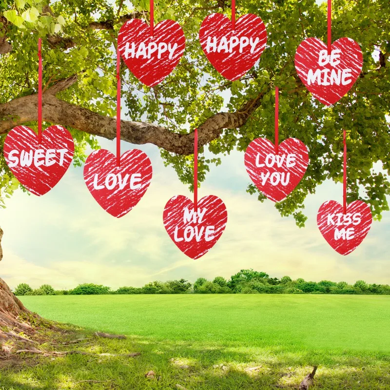 

30pcs Valentine's Day Heart Hanging Ornaments Lawn Yard Porch Heart Decor for Wedding Party Home Decor