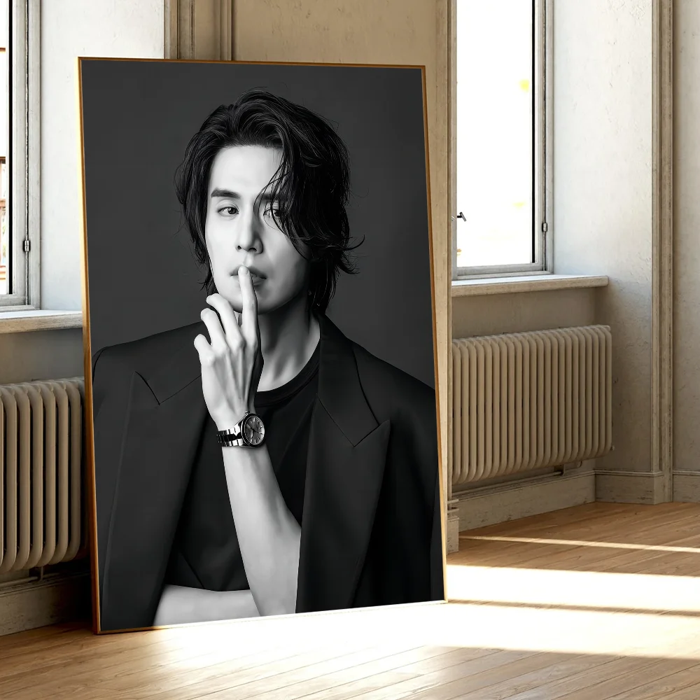 Lee Dong Wook Poster Classic Vintage Poster HD Quality Wall Art Poster retrò per la decorazione della parete della stanza di casa