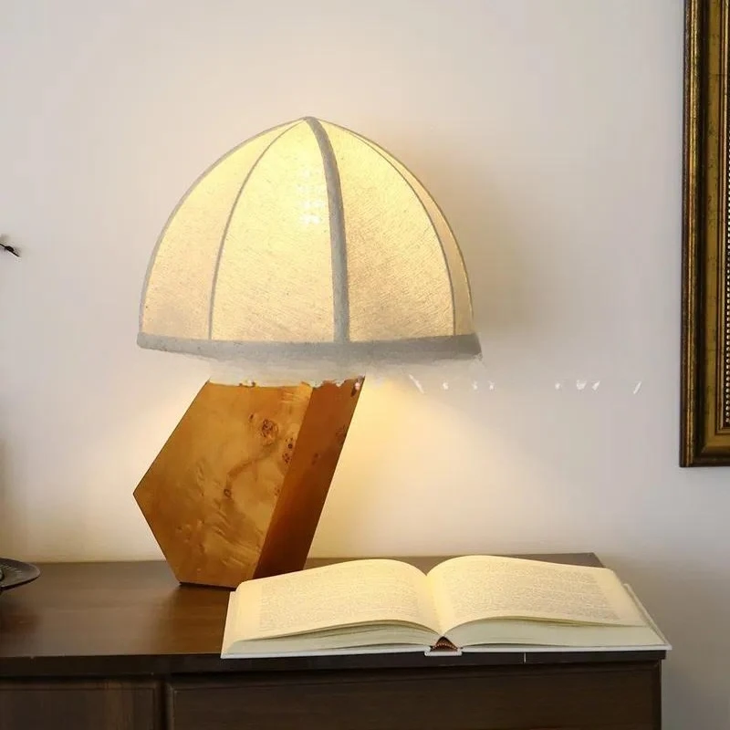 Wabi Sansan wind oblique wood art fabric mushroom table lamp medieval American retro art tea room decoration living room