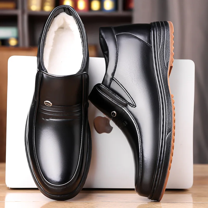 Winter velvet warm high top men's cotton shoes business leather shoes soft soled middle-aged elderly dad shoes men's snow boots