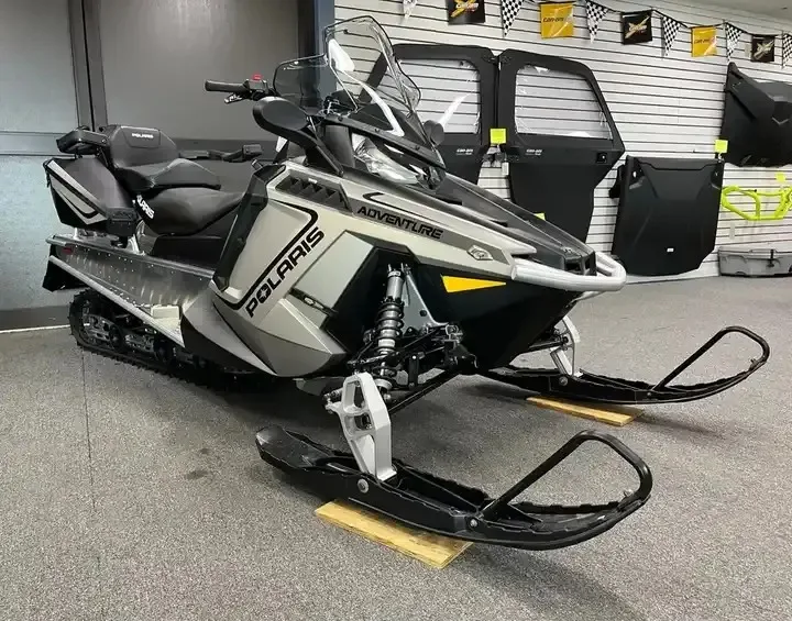 2022 / 2023 550 Adventure Snowmobiles