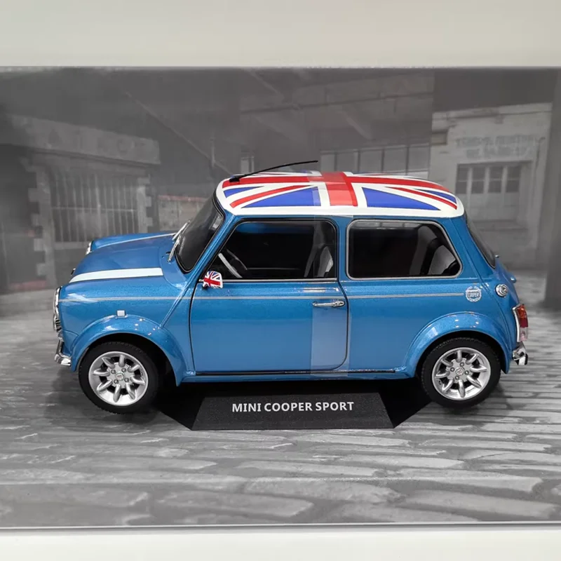 

Модель автомобиля MINI COOPER SPORT SOLIDO в масштабе 1:18, статическая коллекционная модель из сплава, декоративная праздничная игрушка