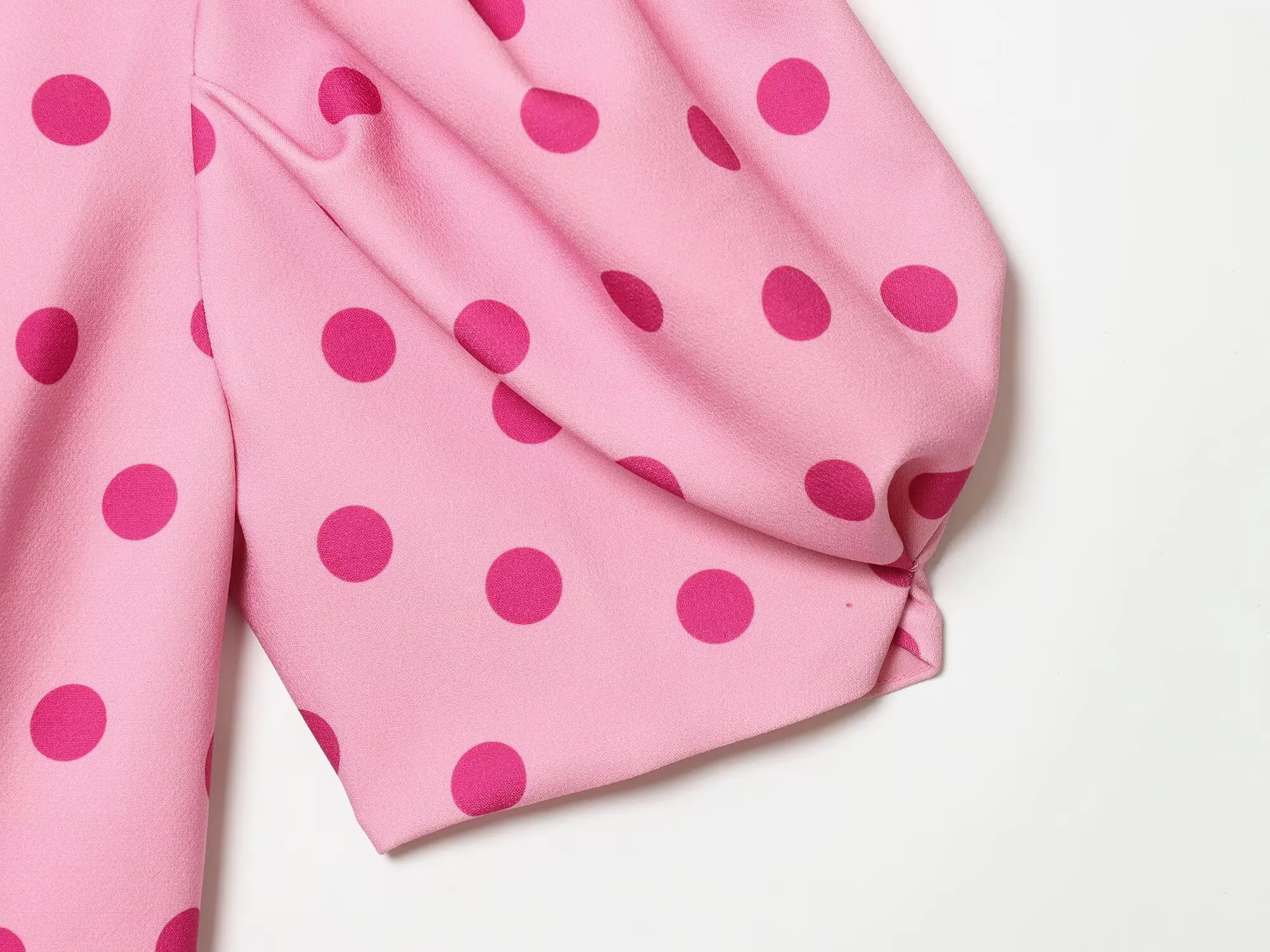 BSAY 2026 Sommer Damen Polka Dot Peplum-Top mit Puffärmeln und Rundhalsausschnitt – Elegante, schmal geschnittene Freizeitbluse für den Alltag – Detail 14