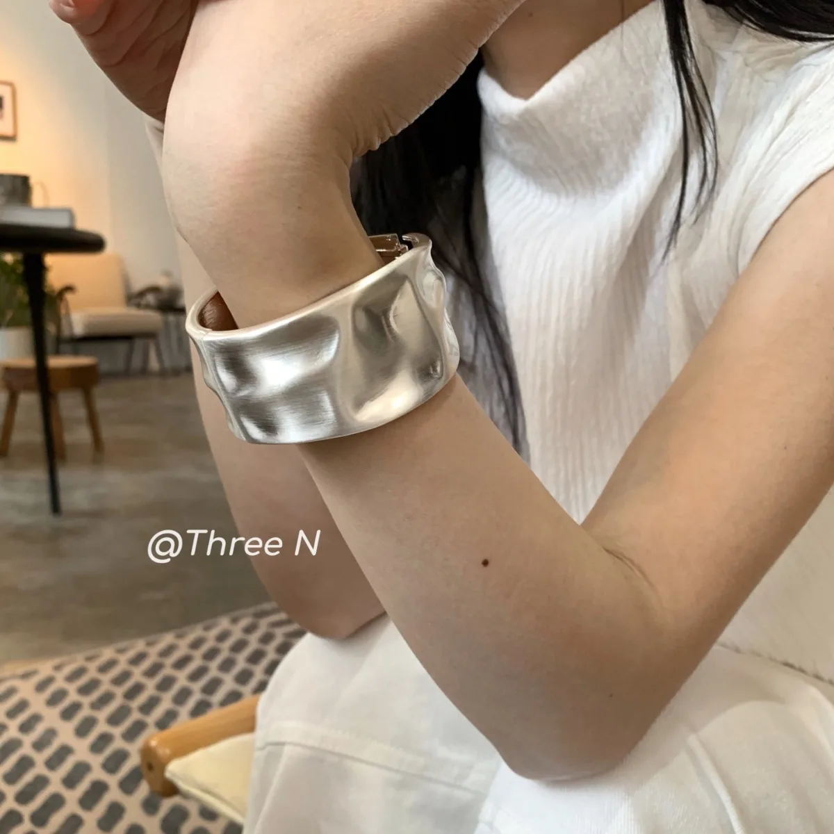 Glossy Creative Water Drop Wide Bangles Fashion Statement Gold Color Cuff Open Bracelets Women's Retro Aesthetic Bangle Jewelry
