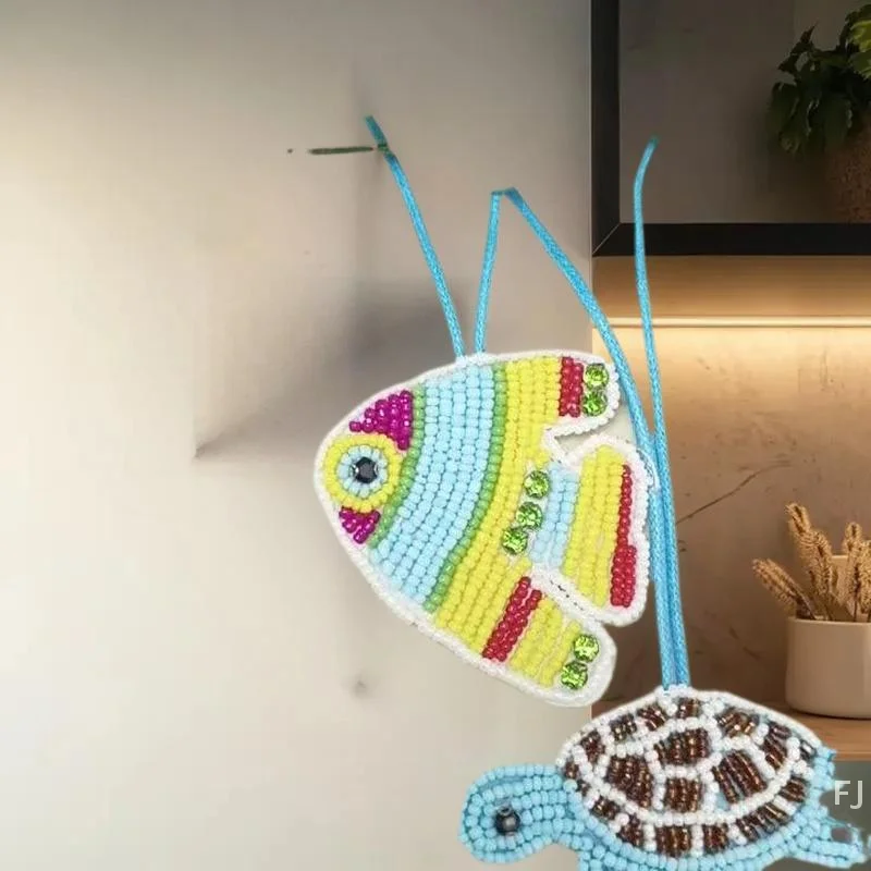 

Piece Hand-sewn Sequin Clownfish and Turtle Shell Applique Patch Beadwork for Clothing