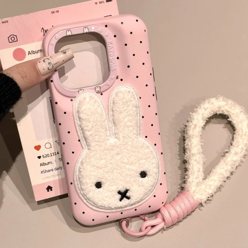 

Чехол для телефона с мультяшной вышивкой Miffy в горошек, подходит для Iphone 16 15 14 13 серии Pro Max, силиконовый ремешок для телефона с защитой от падения для девочек