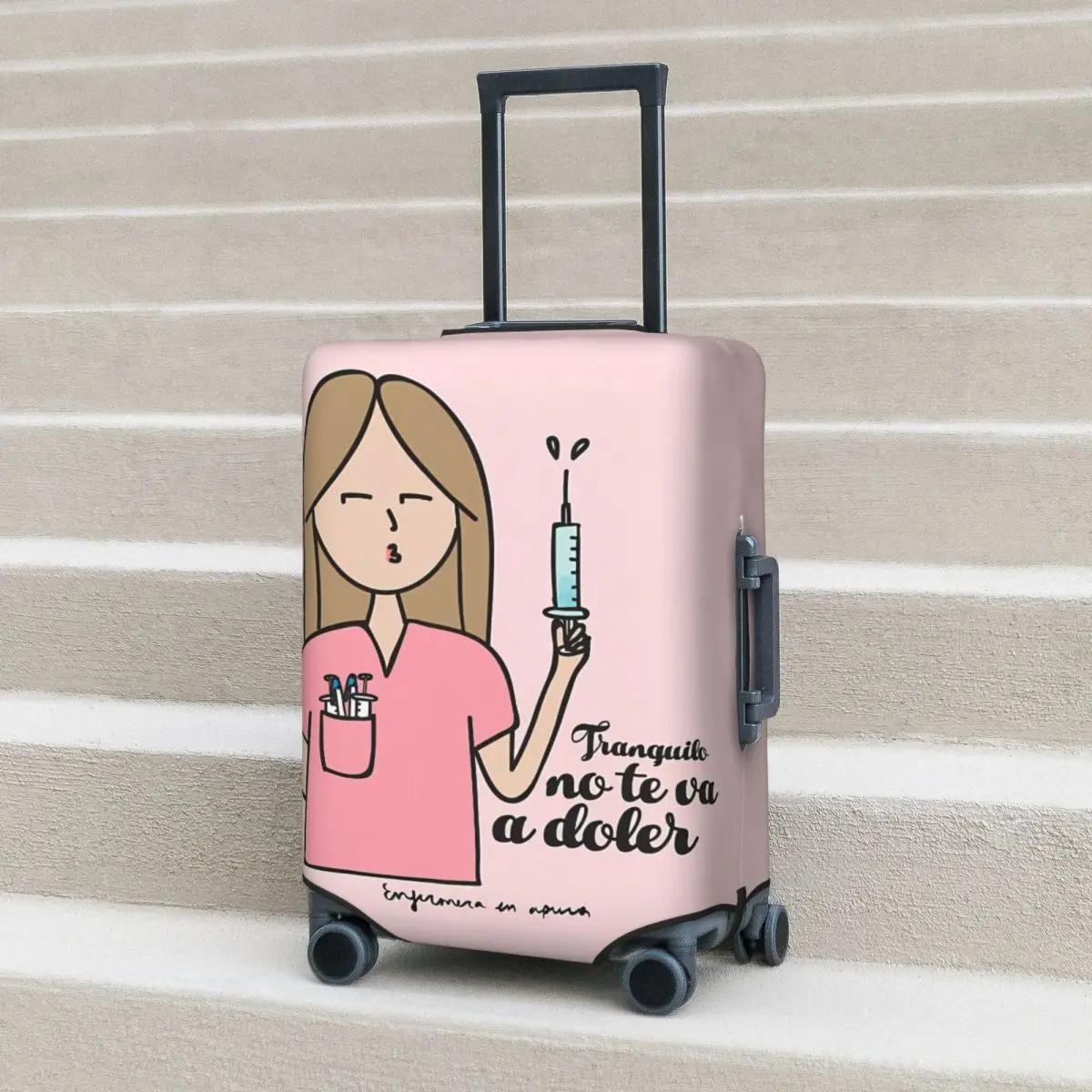 

Enfermera En Apuros Suitcase Cover Doctor Nurse Business Protector Vacation Strectch Luggage Case