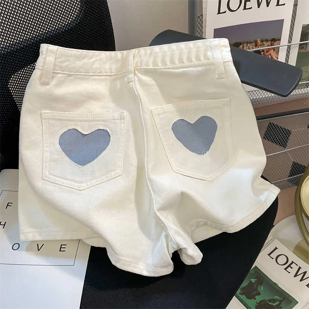 

Trendy Heart Pocket White Hot Pants for Women Summer High Waist Thin Denim Shorts Casual Loose Straight Wide Leg Jeans Shorts