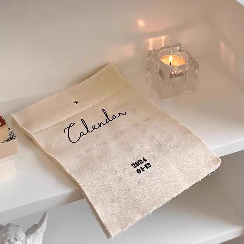 ปฏิทินติดผนังปี 2025 ผ้าใบรายเดือนปฏิทินเต็มปีการตกแต่งเดสก์ท็อปที่ไม่ซ้ําใครเครื่องประดับตกแต่งการจัดระเบียบและการวางแผนผลิตภัณฑ์