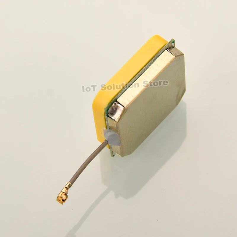 Multi GNSS Ceramic 2cm IPEX Cable Length Active BDS GLONASS GPS Antenna