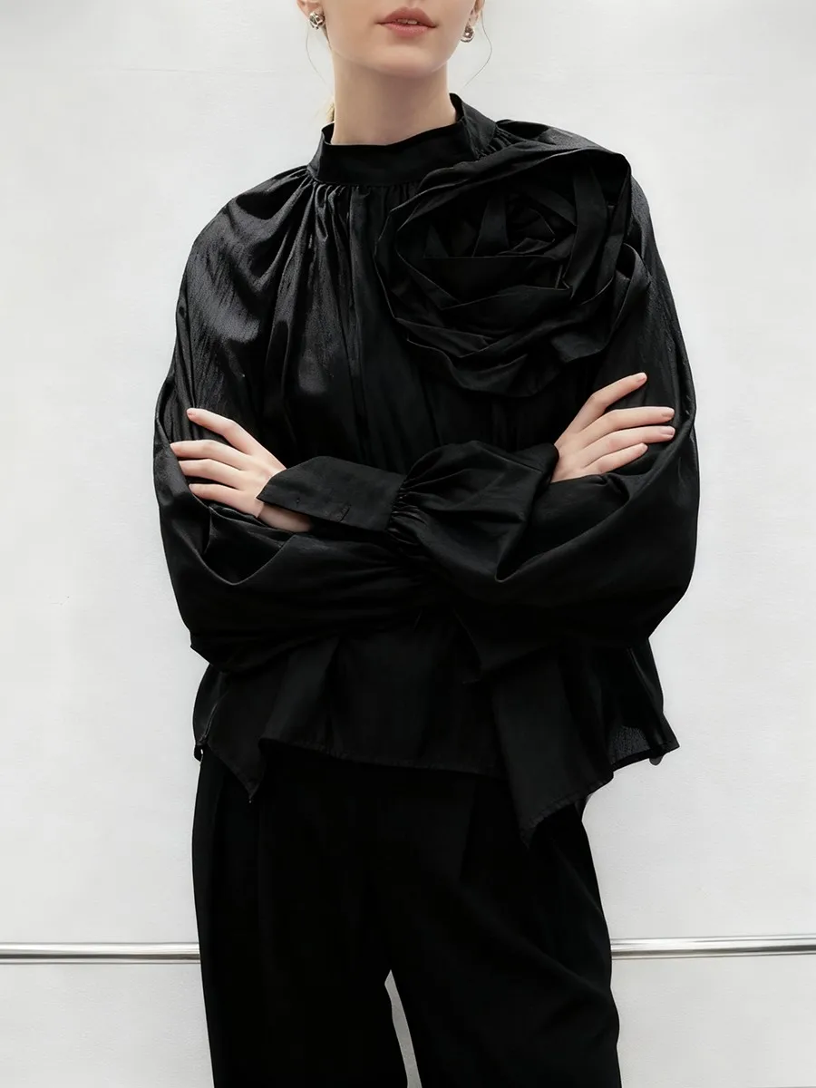 TWOTWINSTYLE Solid Spliced 3D Flower Basics Camicette per le donne Stand Neck Maniche lunghe Patchwork Shirring Camicetta casual Donna