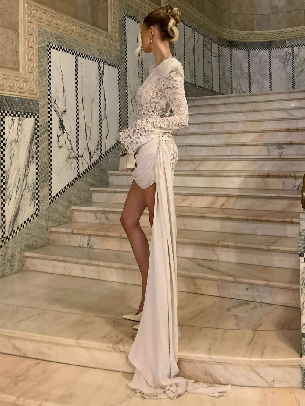 فستان نسائي لخريف 2025 مثير برقبة دائرية وأكمام طويلة من الدانتيل فستان قصير أنيق للحفلات والنوادي #4