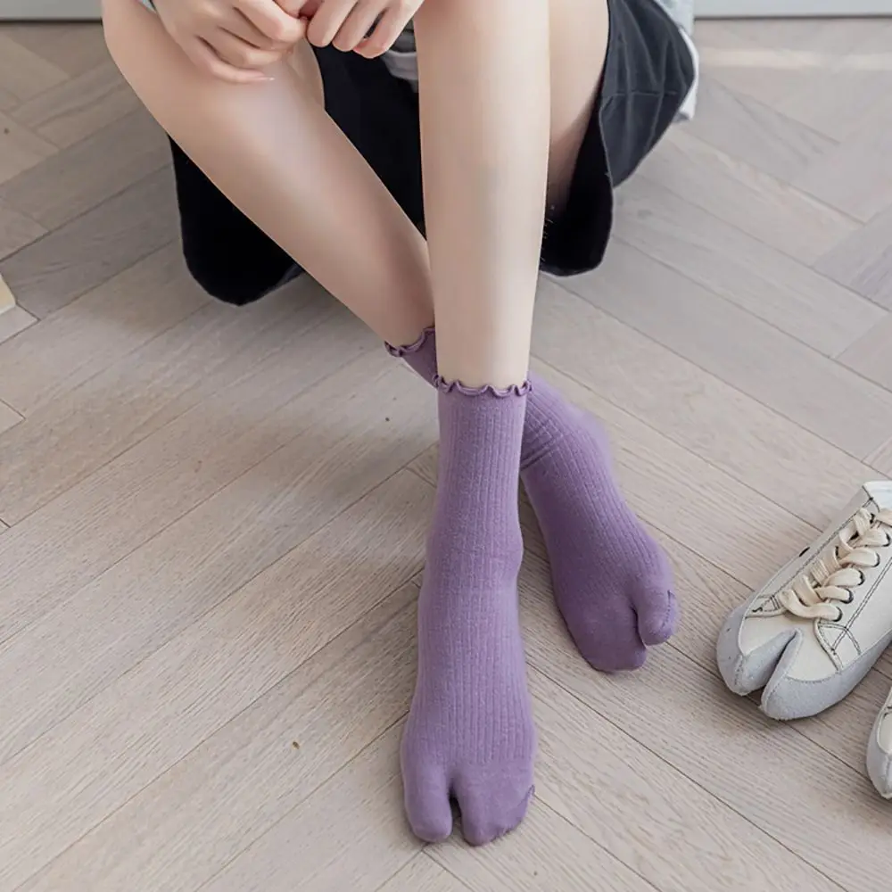 Breathable Fashion Cotton Ruffles Female Candy Color Two Finger Socks Hosiery Two Toe Socks Middle Tube Socks