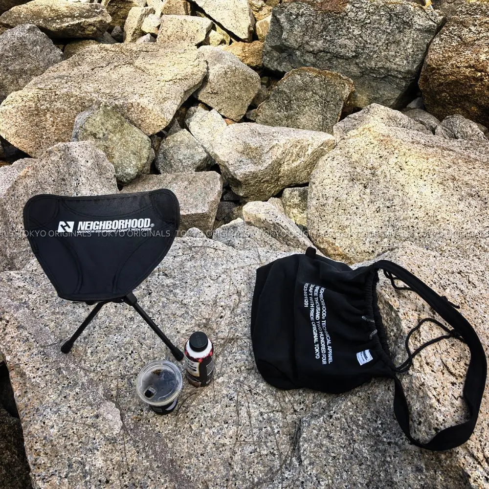 NEIGHBORHOOD Outdoor-Campinghocker, Kompakt, Tragbar, Faltbar, 360° ° Drehbarer Mazza-Stuhl für Reisen und Freizeit – Detail 1