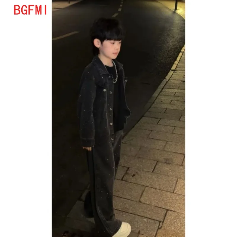 

Корейская одежда для детей 2-11 лет, весна-осень 2026: Стильный блестящий джинсовый костюм для мальчиков (куртка + джинсы), комплект из 2 предметов