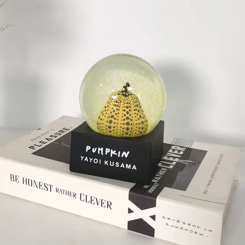 Yayoi Kusama Pumpkin Crystal Ball Ornaments Fashion Artistic Dots Pumpkin Artwork Decor Luxury Brand Pumpkin Sculpture Gifts