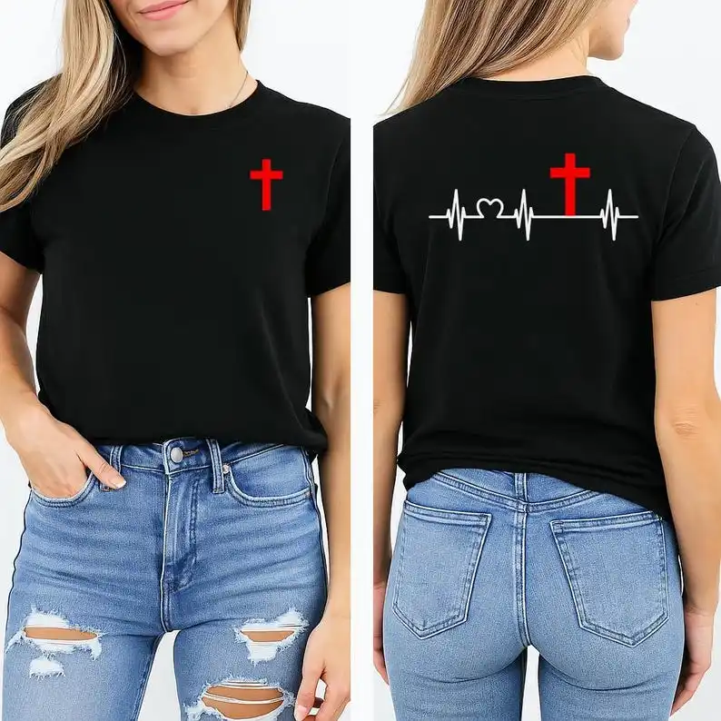 T-shirt avec croix de battement de cœur, foi chrétienne de jésus, graphique de la Bible religieuse de dieu avec ligne EKG et symbole de la croix rouge de la vie et du salut