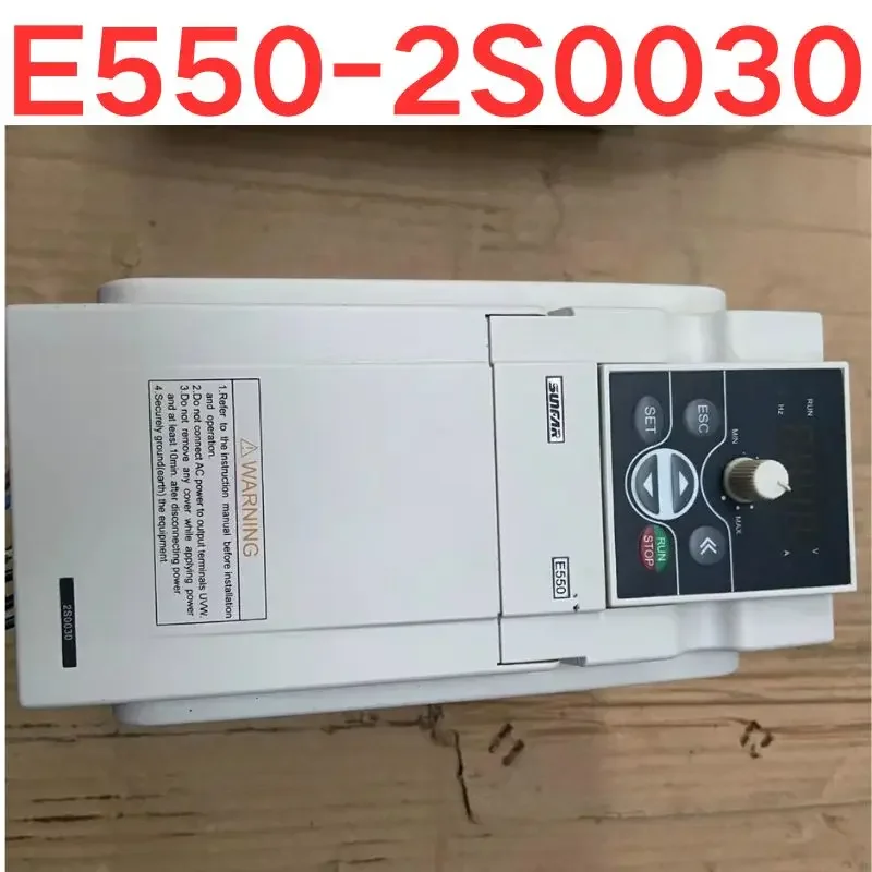 

Second-hand test OK frequency converter E550-2S0030