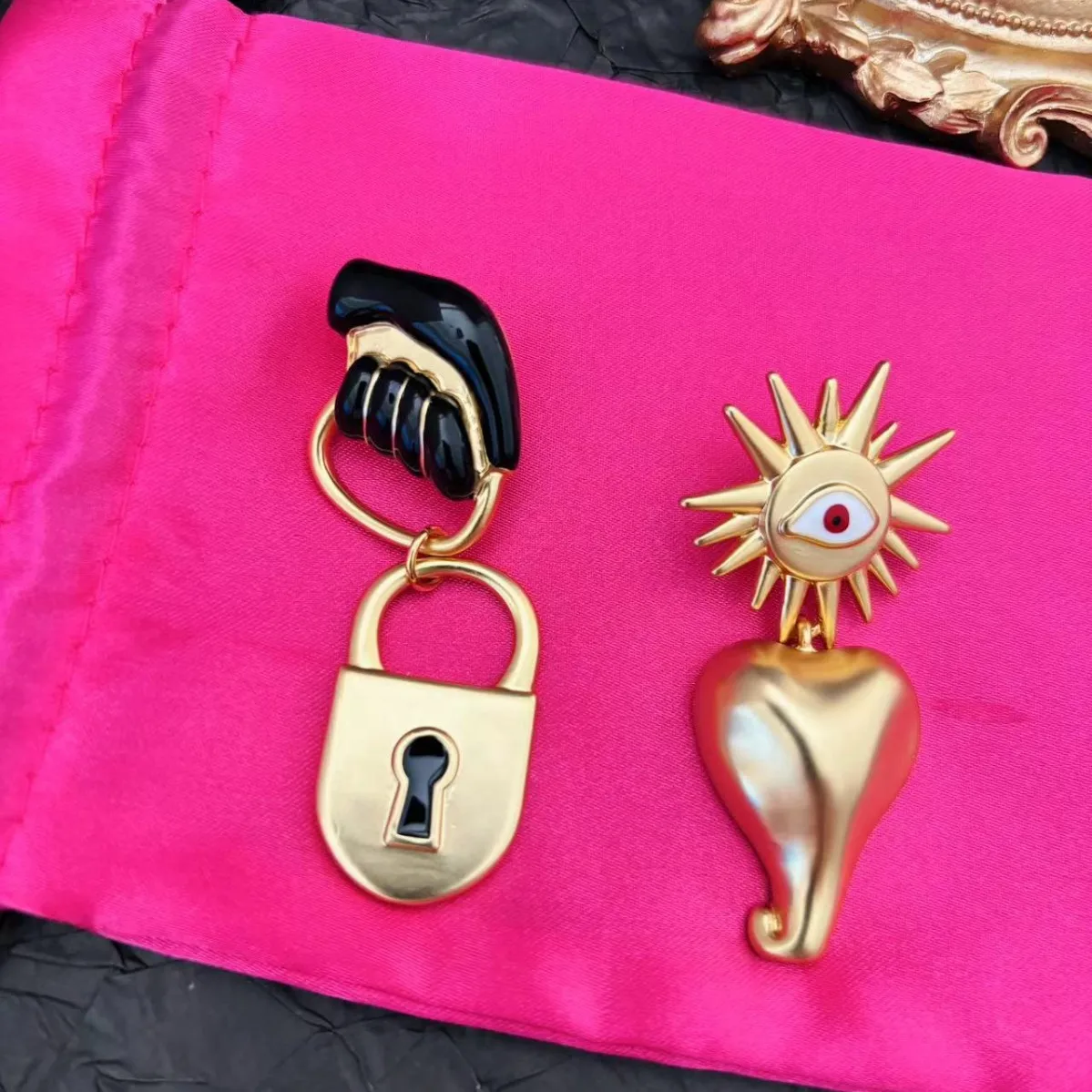 Fashion Europe Brass Gold Plated Facial Features Series Asymmetric Earrings Woman Luxury Jewelry Trend